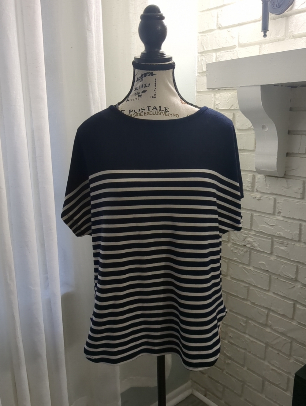 **3/$10** Max Studio London Top Size XS